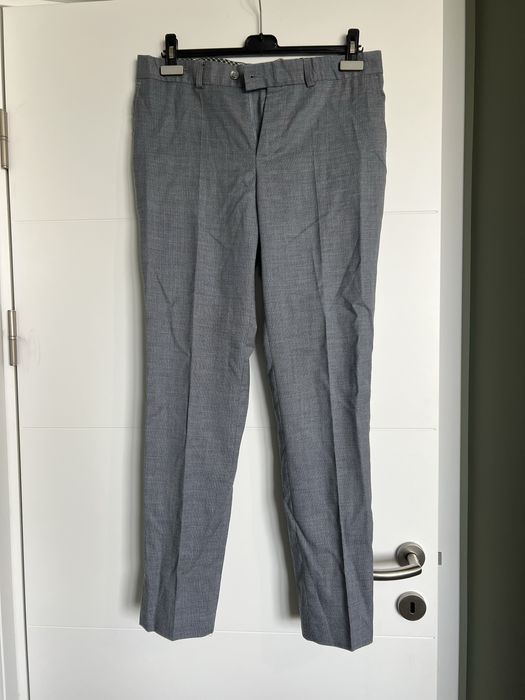 Costum complet 4 piese Escudo 65% lana, marimea 50