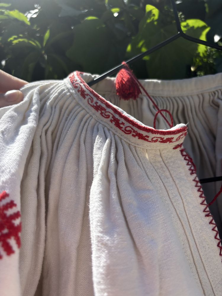 Cămașă autentica din zona Bistrița.Veche de peste 100 de ani