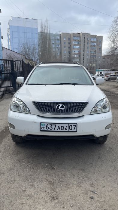 Продам машину Lexus RX330