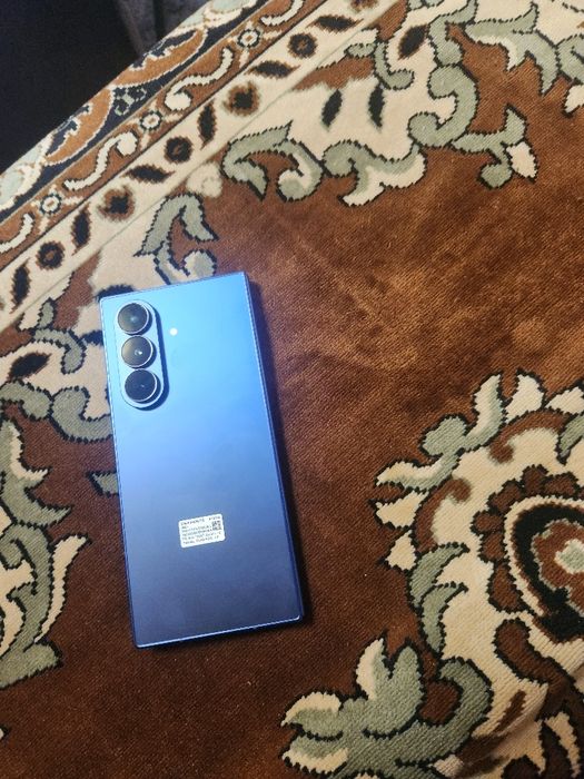 Vând sau schimb z fold 7 cu factura și garanție aproape nou