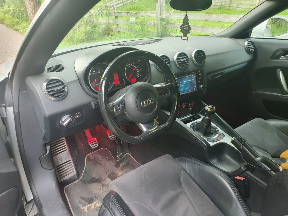 Audi TT AN 2008 2.0 TFSI 200CP Inmatriculat