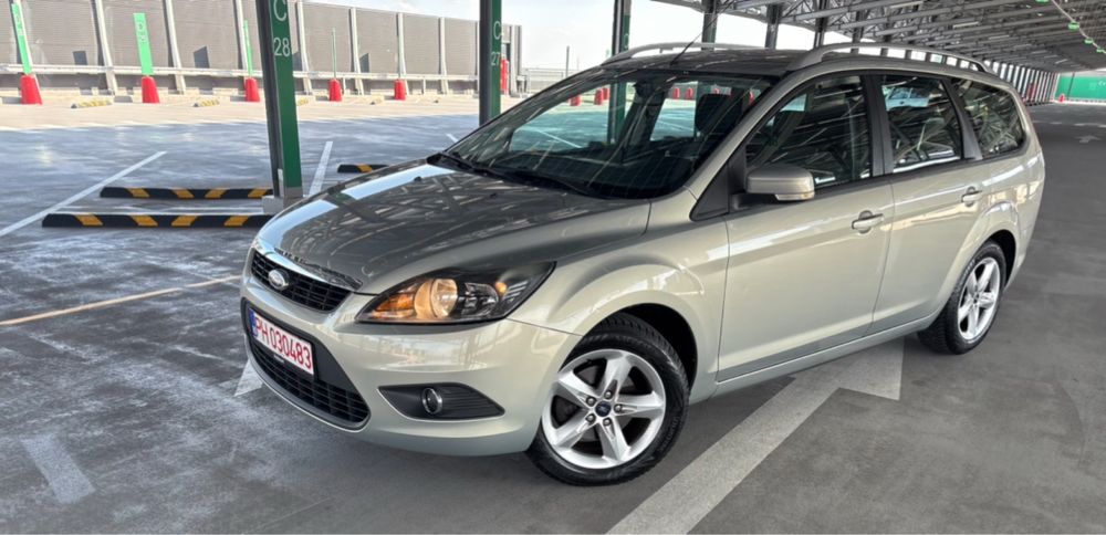 Ford focus 1.6 benzina 2010 euro 5