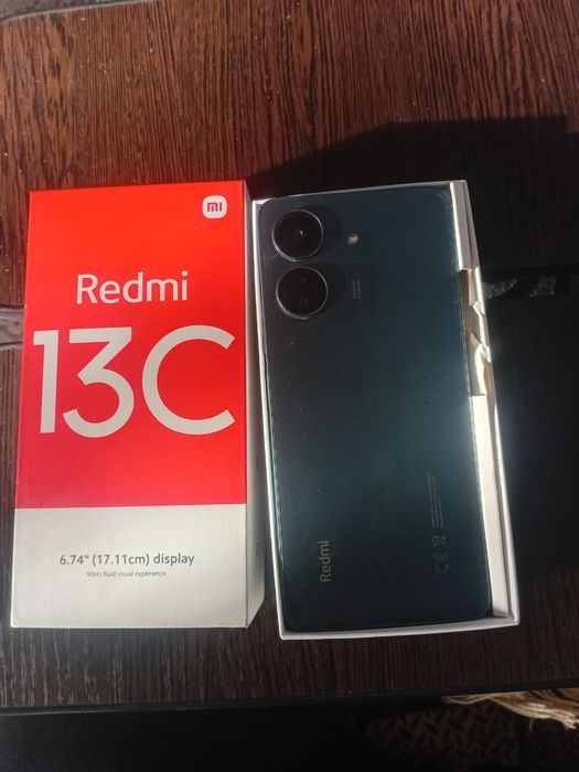 Продам Телофон Редми 13 С