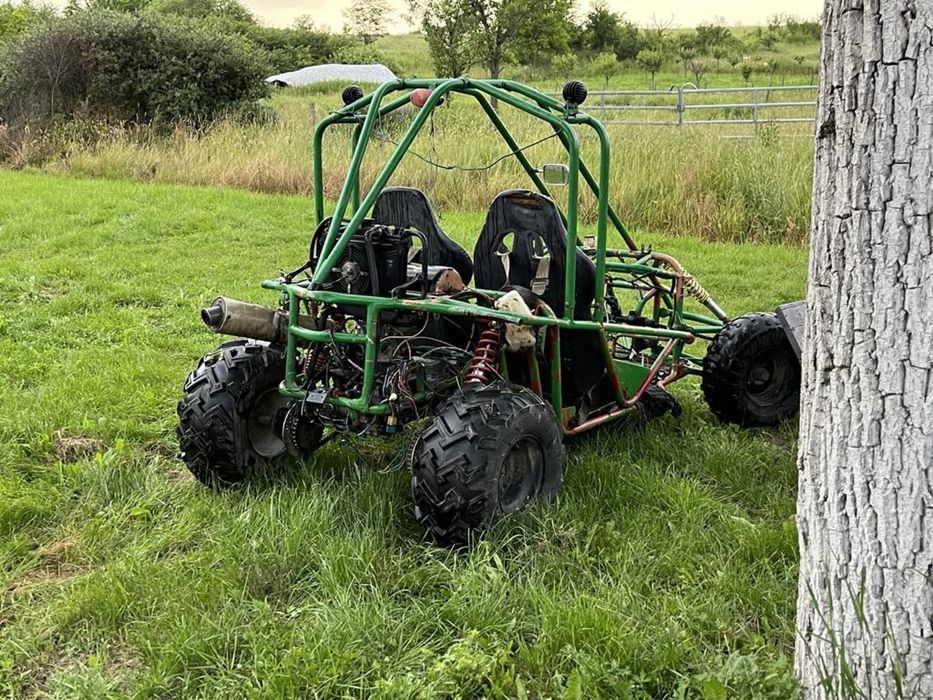 Vand buggy 250cc sau schimb