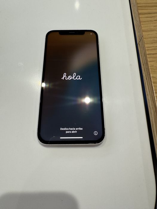 Продам Iphone 12 торг