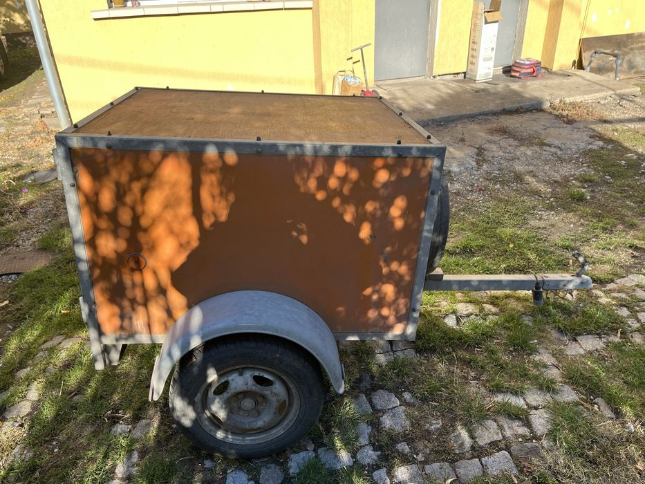 Ремарке за превозване на кучета