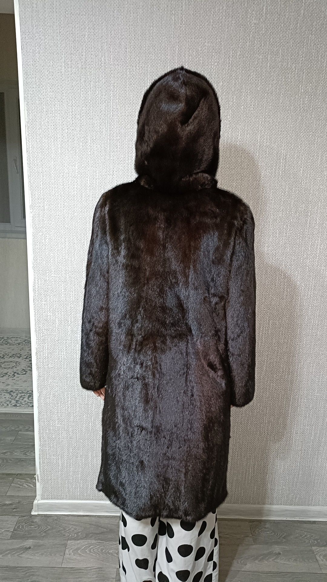 Продам норковую шубу