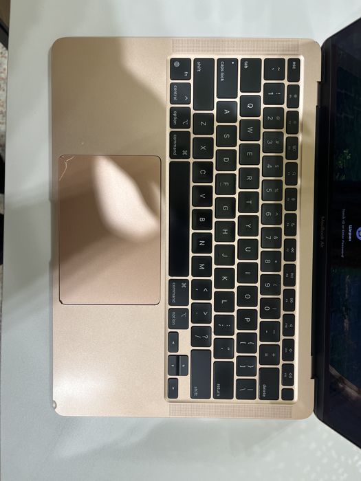 MacBook Air M1 8/256