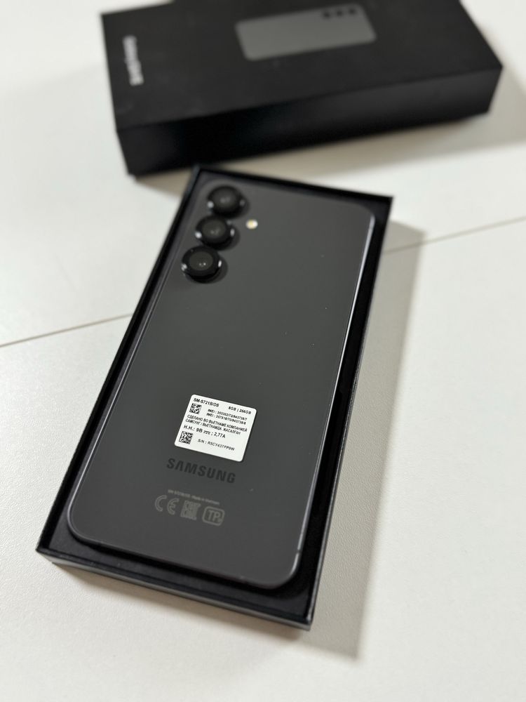 Samsung S24 FE Graphite