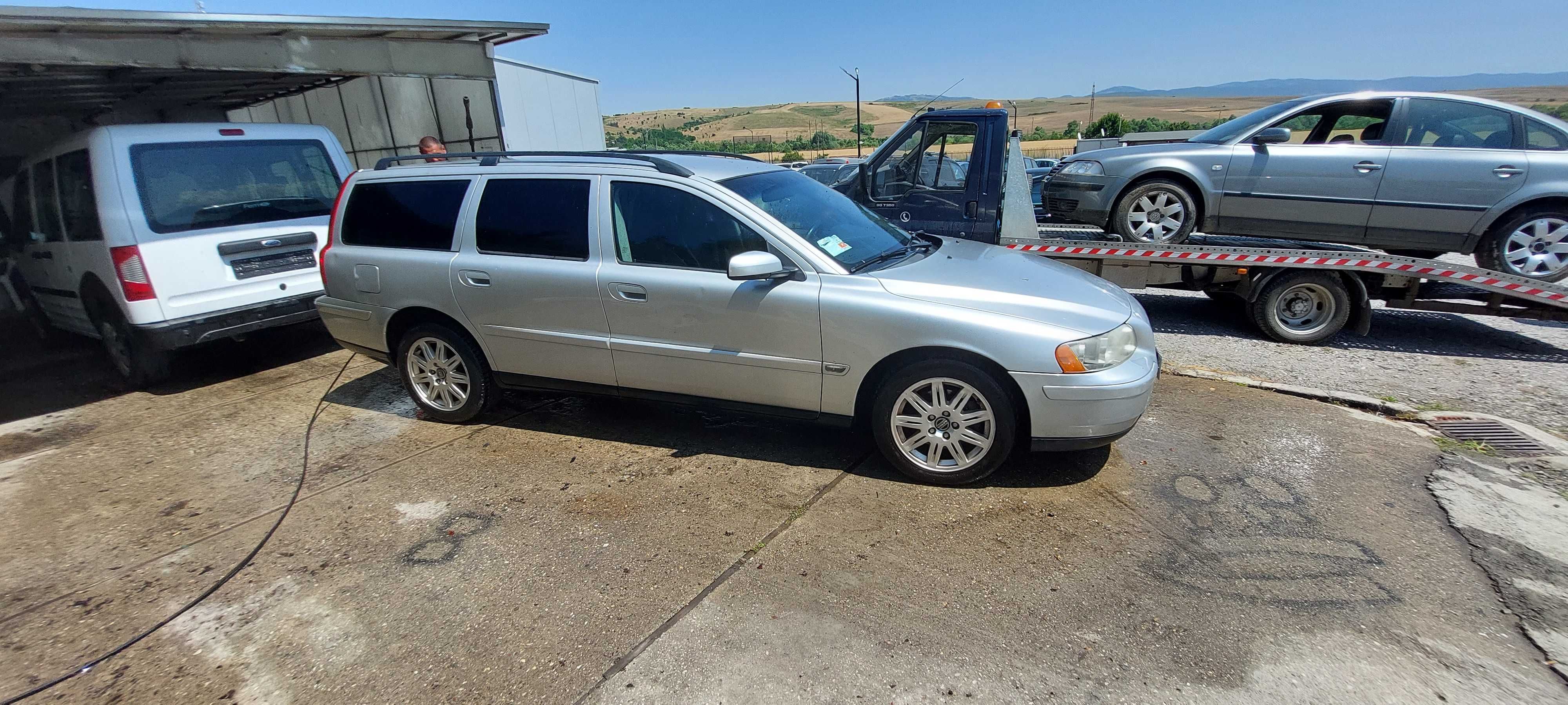 Volvo V70 2.5 D5, Волво В 60 / 70 
Април 2005, За части!