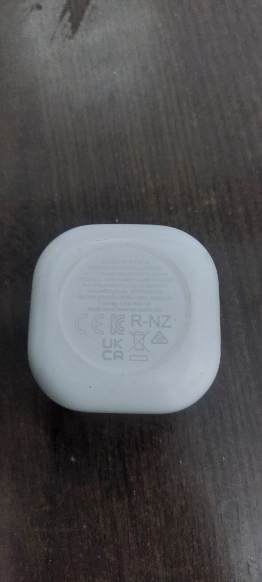 Vând căști samsung buds 2