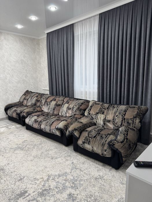 Продаю диван, очень мягкое , удобное, с креслами, в хорошем состояний