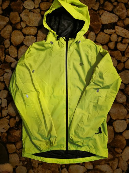 Jacheta Nike Storm Fit S salewa hoka mammut salomon marmot