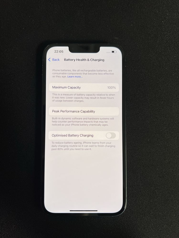 Продавам IPhone 13 128Gb Midnight използван