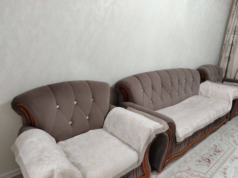 Продам диван(2+1+1),фирма Ariba