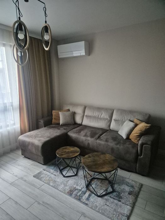 Дава се под наем Тристаен апартамент в Пловдив, Кършияка - 110 кв.м за 800 € - Снимка #1