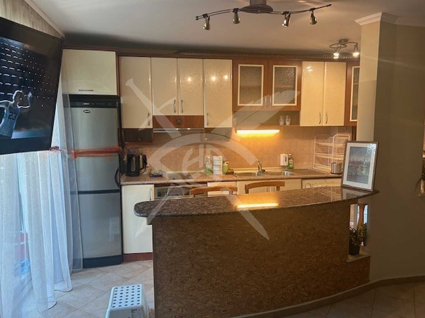 Двустаен апартамент в кв.  Оборище № 47415