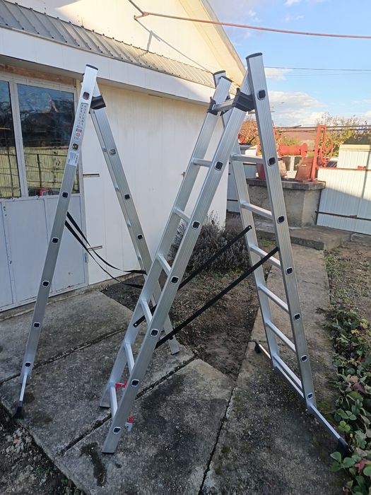 Vând două scări aluminiu 2×7 trepte