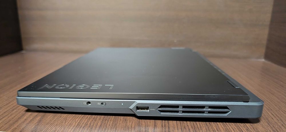 Laptop Lenovo Legion Pro 5 16IRX8