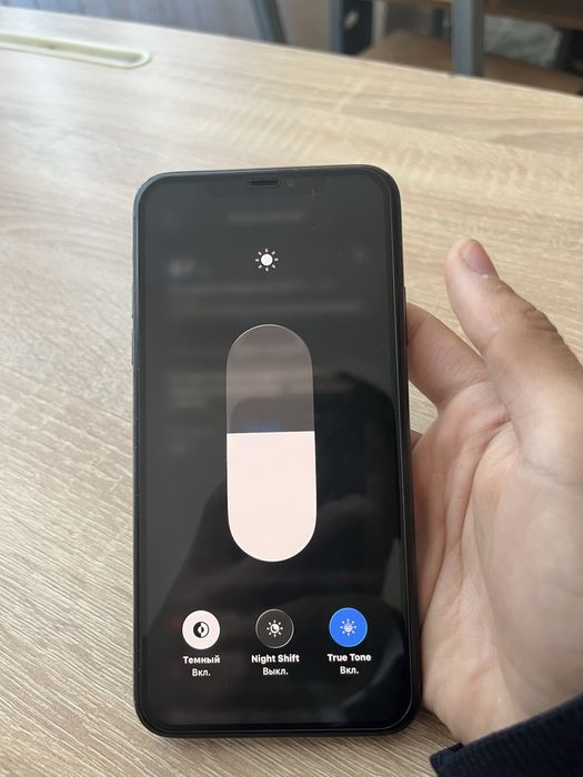 Iphone 11 pro max satiladi 64 gb