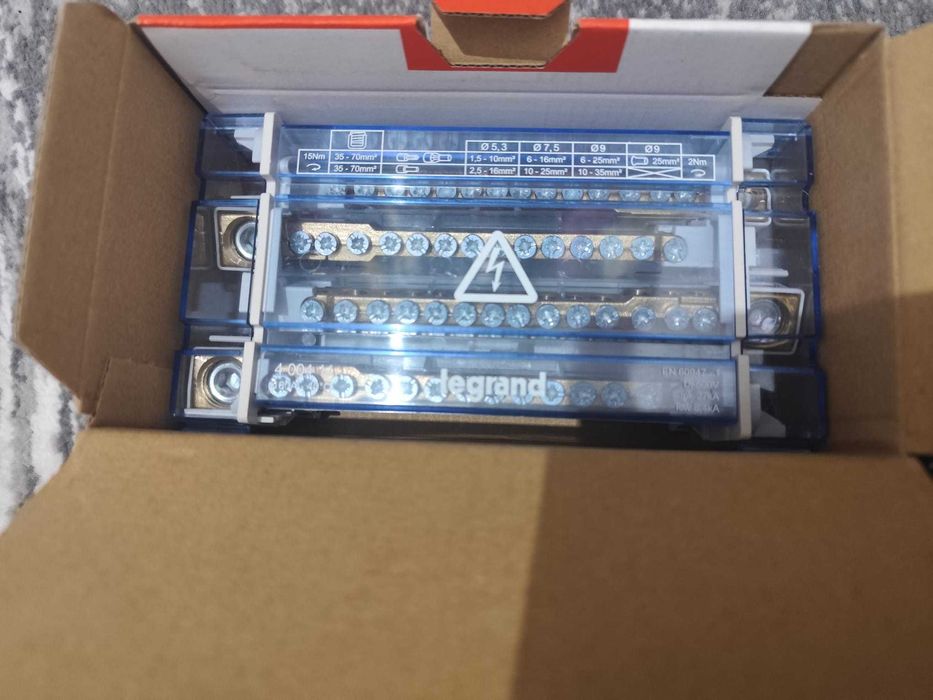 Repartitor modular 4P, 160A, 10 module - Legrand 400411 Nou