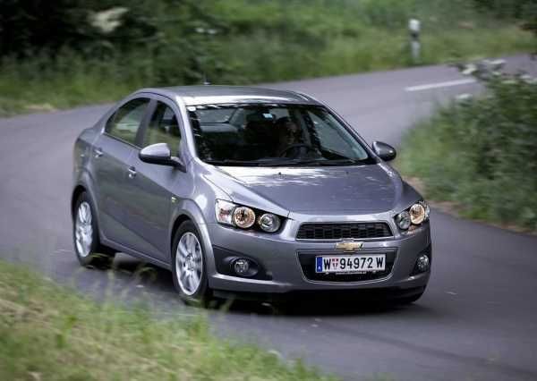Бампер фара капот решетка радиатор двери на Chevrolet Aveo все года