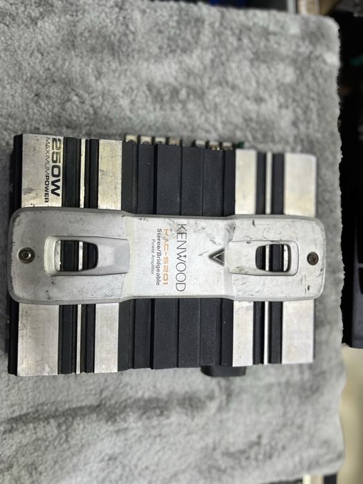 250w li kenwood usilitel sotiladi