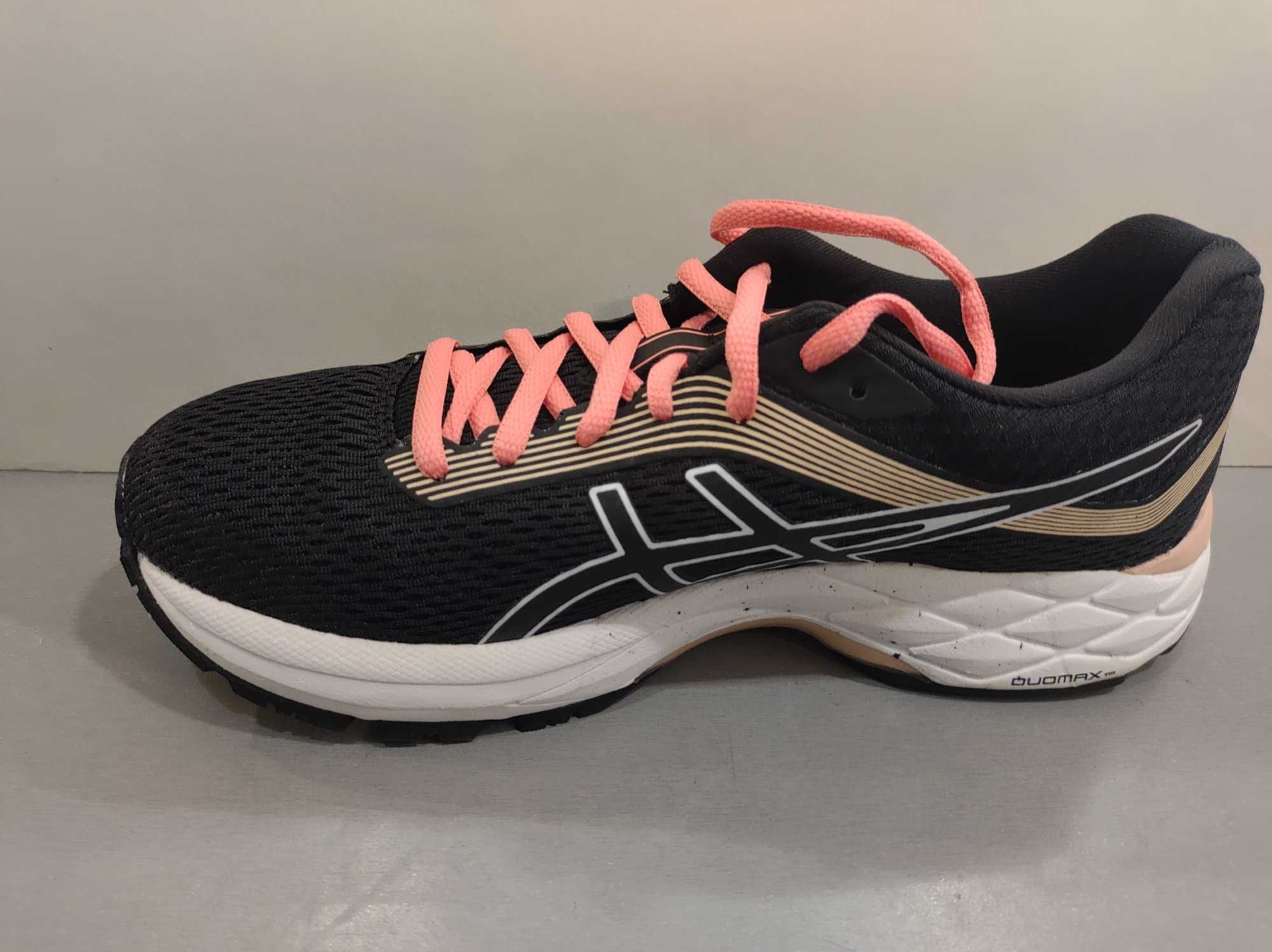 Asics N37/23sm.Маратонки за спорт.Нови,оригинал с кутии.