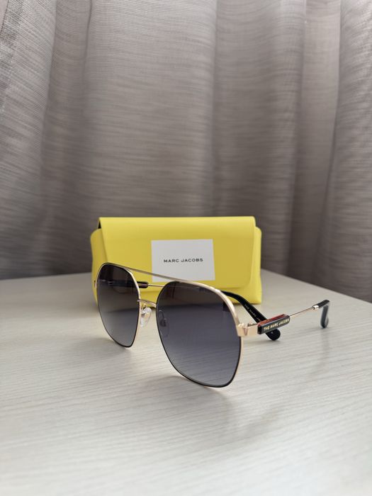 Солнцезащитные очки Marc Jacobs