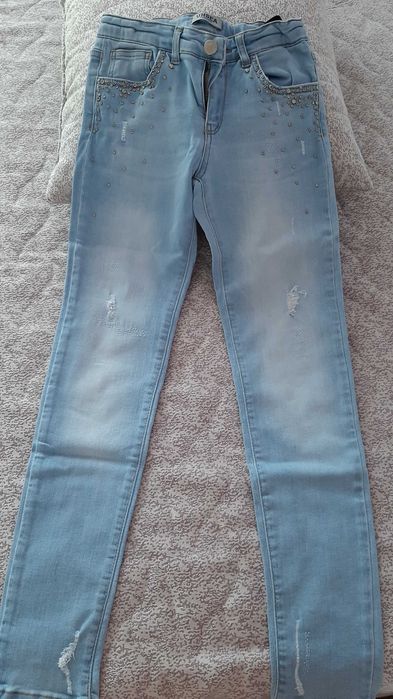 Детски дънки за момиче