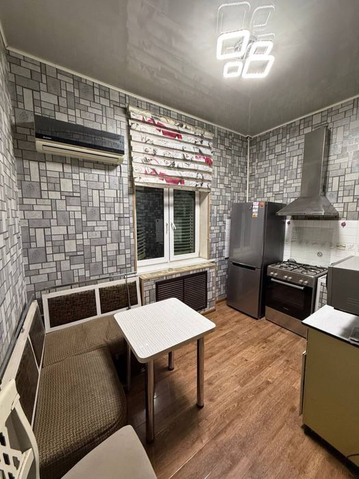 Чиланзар-2  2 комнатная