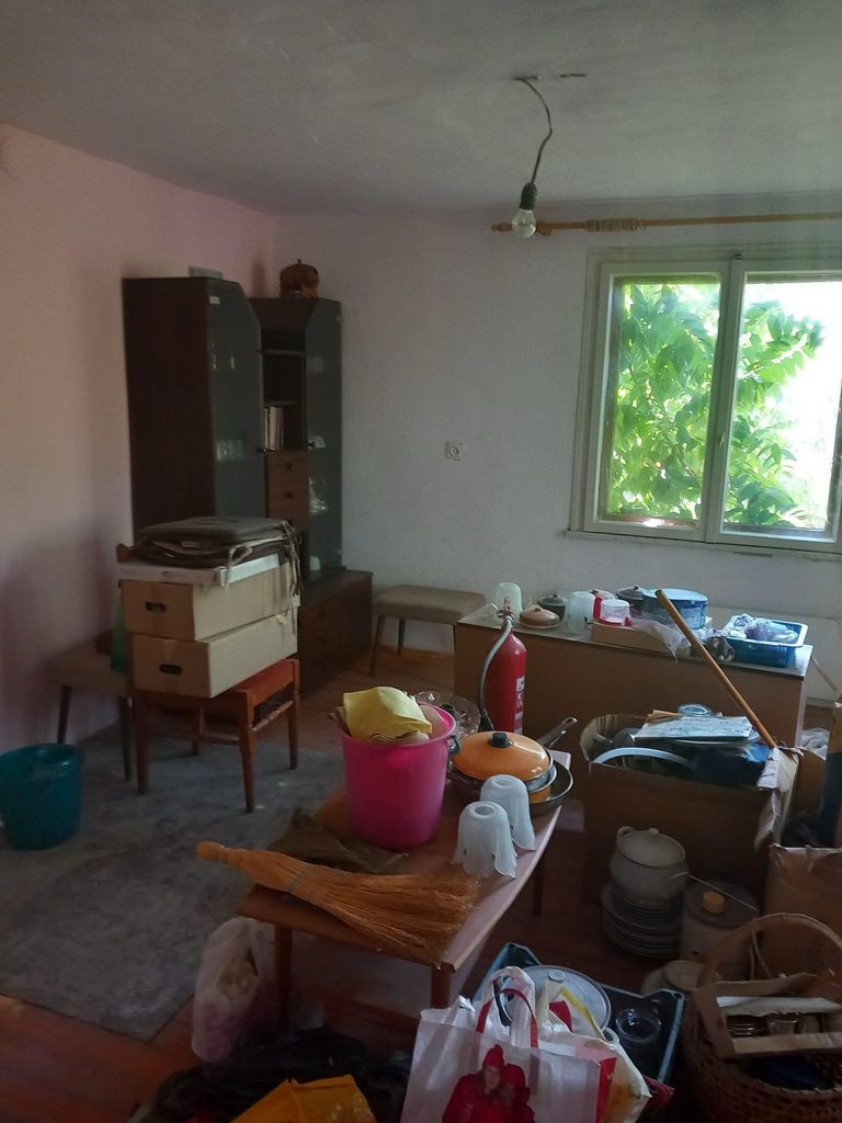 Продава се Къща в Мездра - 150 кв.м за 164 €/кв.м - Снимка #13
