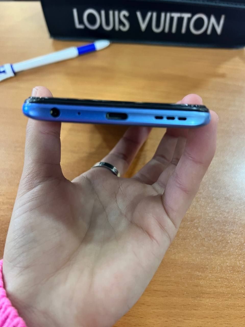 Vivo y31 128gb.Holati ideal.2 oy ishlatilgan karopka dokument bor