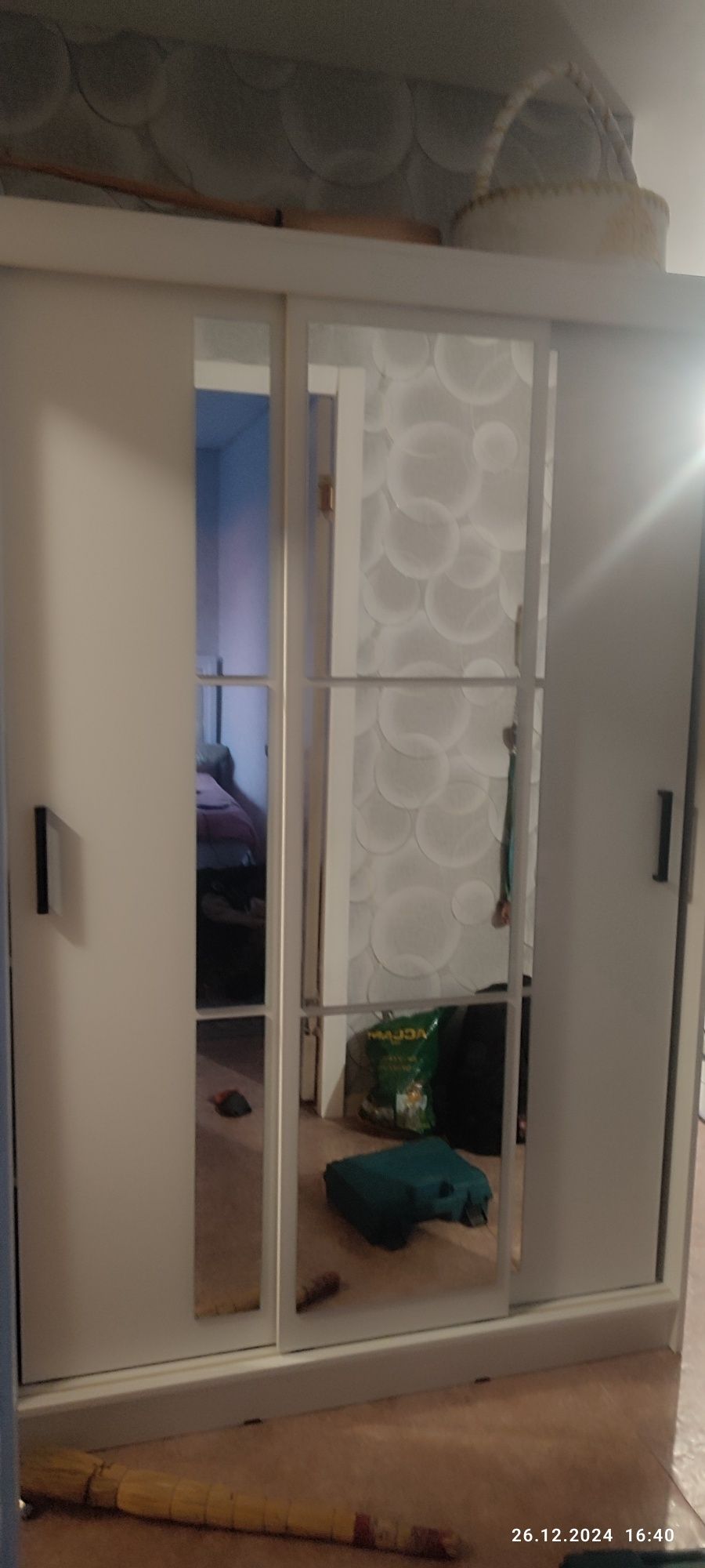 Шкаф купе почти новый