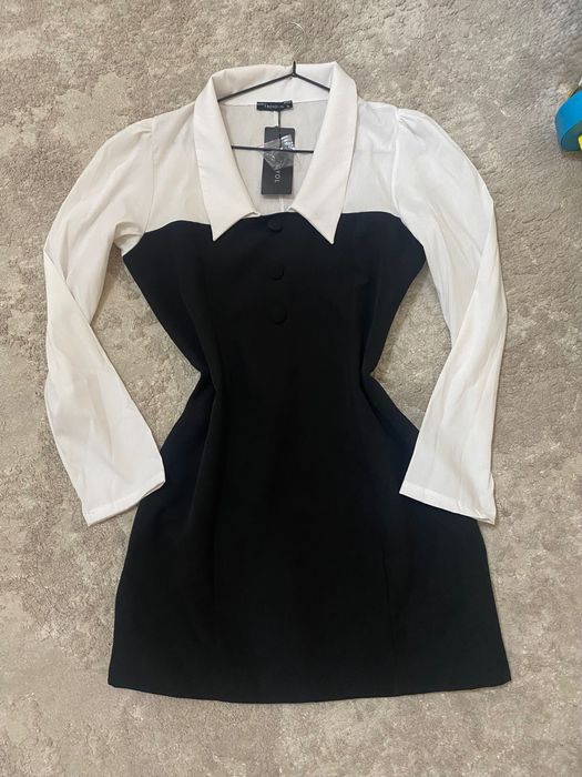 дамска рокля нова 40 номер Л размер