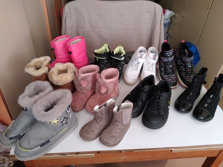 Топли и красиви детски боти и обувки