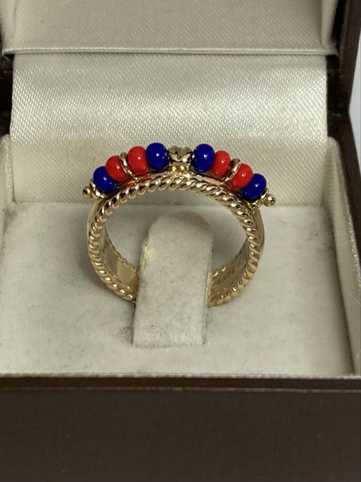 Inel aur cu corali si lapis