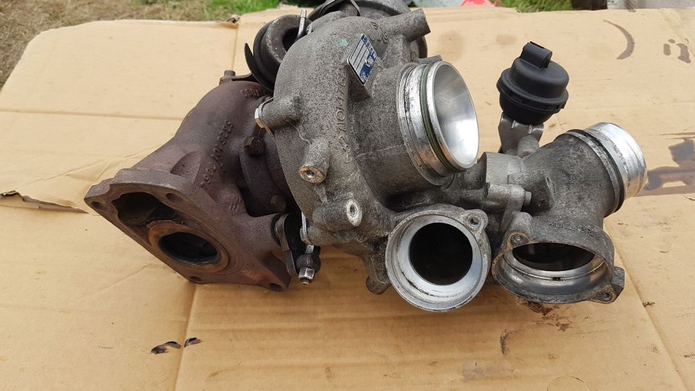 Turbina mare bmw f01 740d x5 x6 e70 e71 306cai biturbo