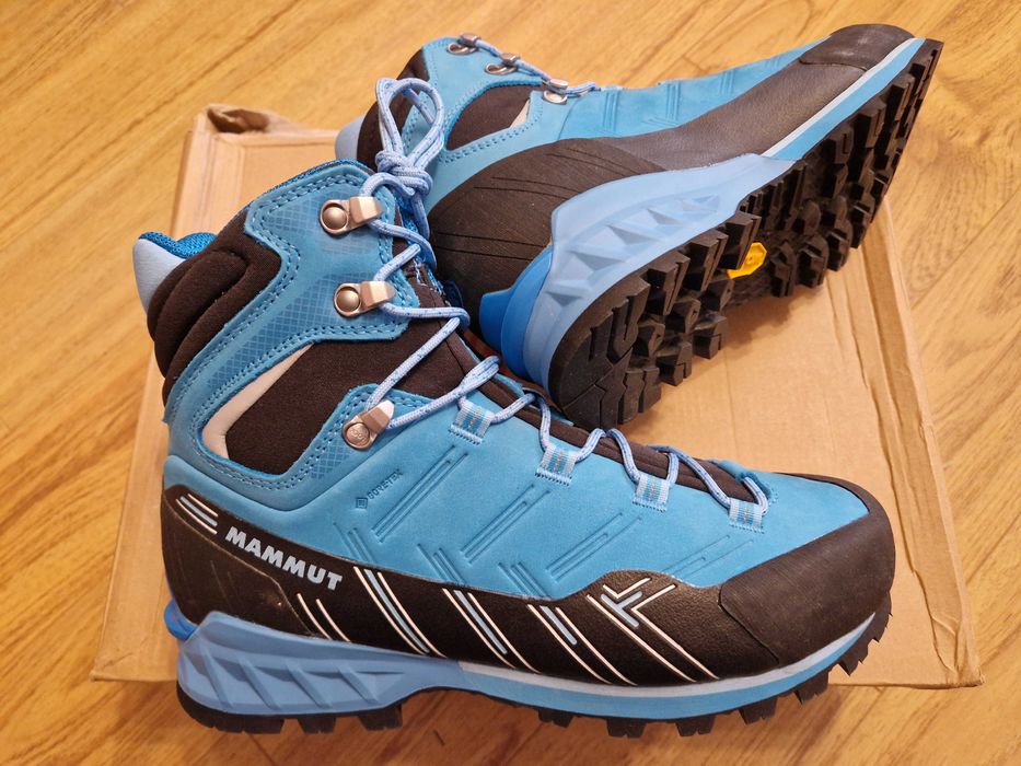 Bocanci dama, munte, tura Mammut Goretex, salewa,scarpa,la sportiva