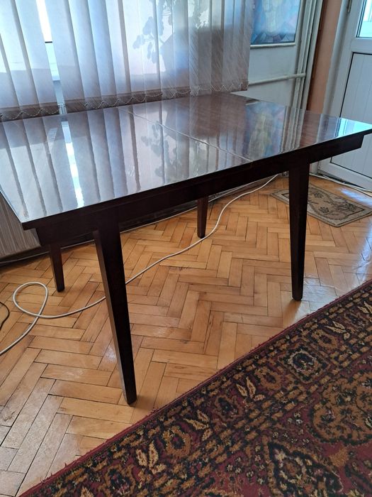 Разтегателна трапезна маса - череша