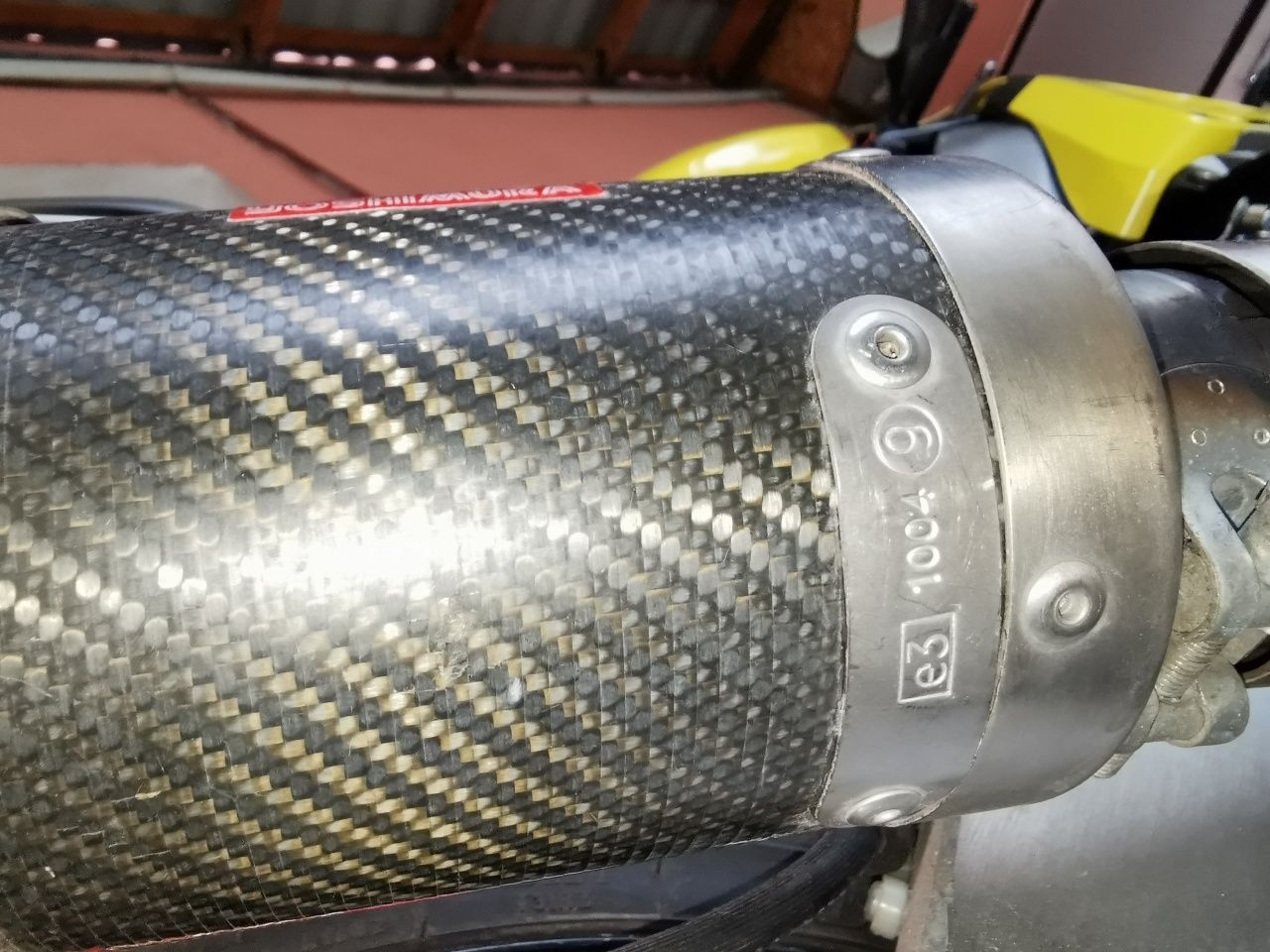 Vand toba carbon  Moto