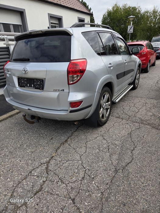 Toyota Rav4 2,2 tdi,fabricație 2006,177 cp