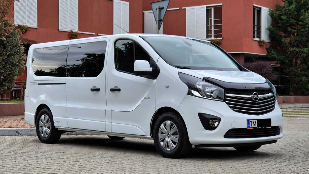 Opel Vivaro An 2017 8+1 Locuri Model Extra Lung Trafic