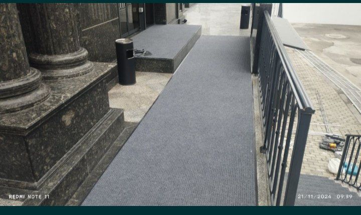 Kavralan gilam optim sotamiz ustonofka qilamiz 24 sogat aloqadamiz