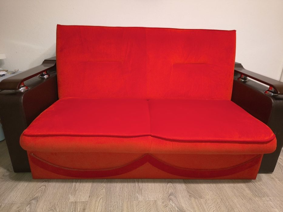 Canapea 2 locuri extensibila