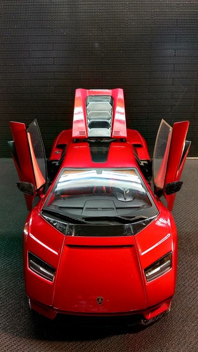 Solido Alfa и Maisto Lamborghini 1/18