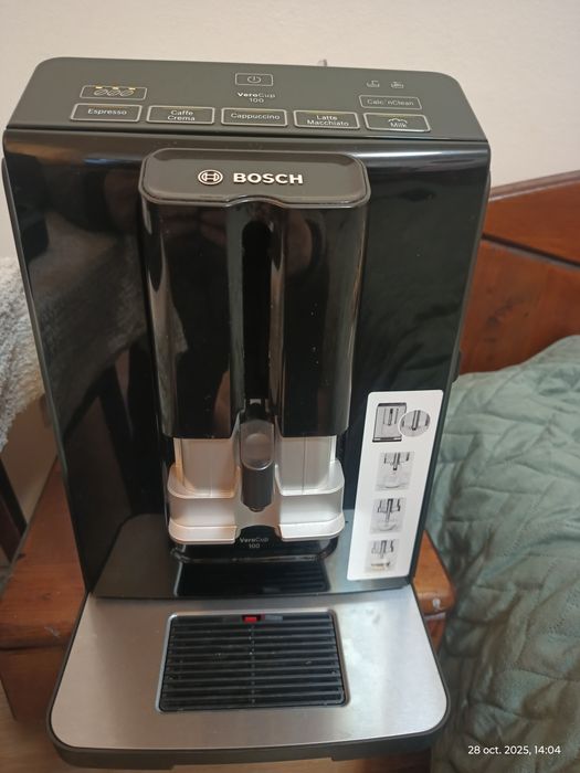 Aparat de cafea automat Bosch VeroCup 100 - Espresso, Cappuccino etc