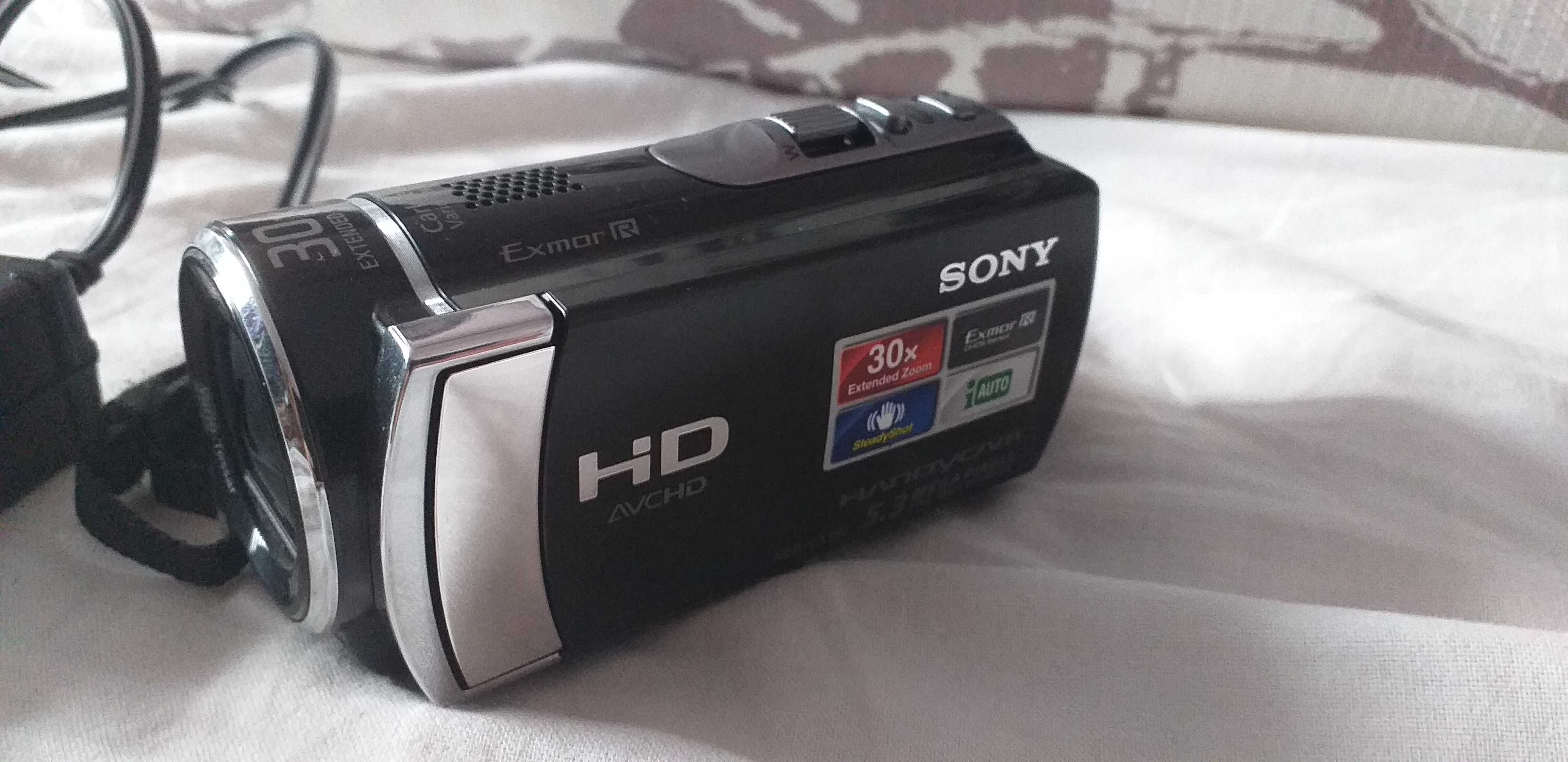 Camera Sony HDR-CX190 putin folosit stare buna card 8 giga