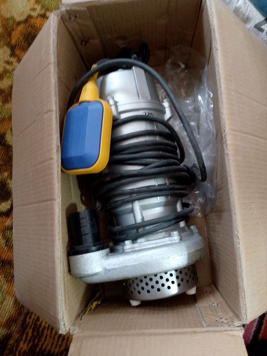 Продам  водяной насос