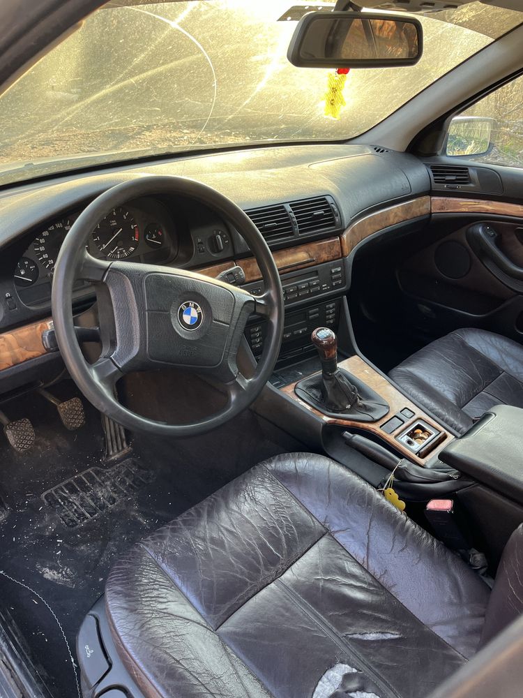 Bmw 520i на части